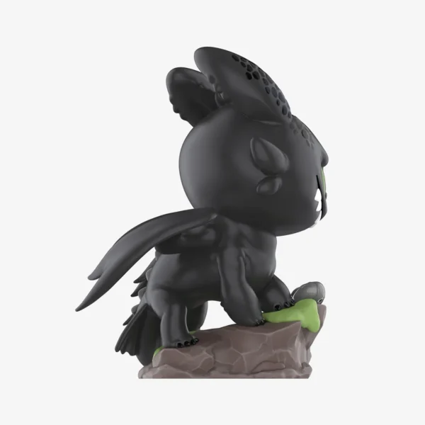 Figura de Labubu The Monsters: Cómo entrenar a tu dragón negro 2