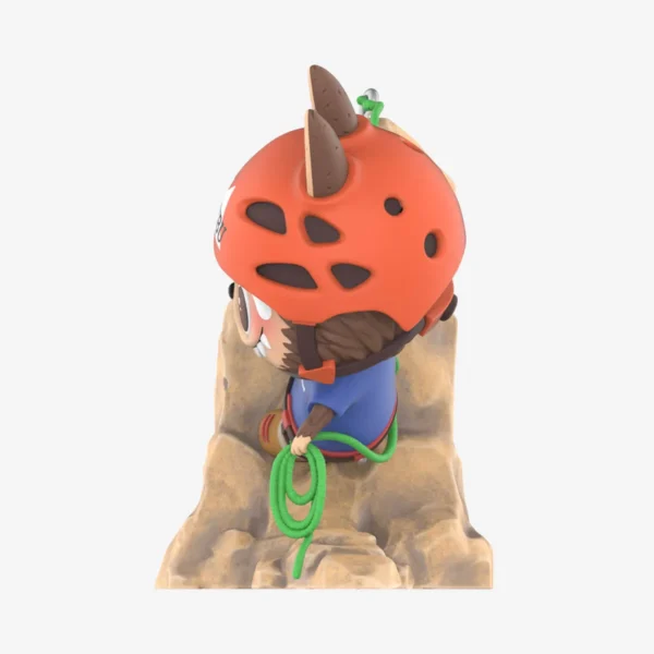Figura de escalador de Labubu 2