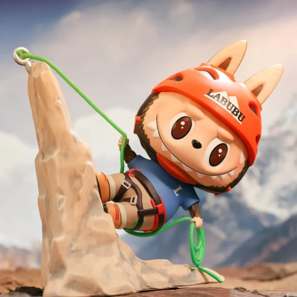 Figura de escalador de Labubu 4