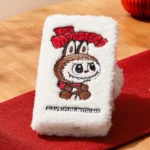 Funda de felpa para iPhone con diseño abatible de la serie clásica THE MONSTERS 4