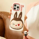 Funda para iPhone “LOS MONSTRUOS me atraparán si me quieres” 1