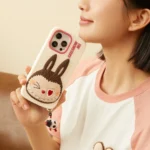 Funda para iPhone “LOS MONSTRUOS me atraparán si me quieres” 3