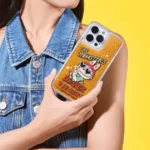 Funda para iPhone de la serie LOS MONSTRUOS Labubu Borracho en el Mar 1