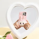 Funda rosa para iPhone LOS MONSTRUOS 3