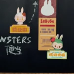 Imán para nevera Labubu The Monsters Wacky Mart (6 unidades) 3