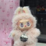 Mariposa rosa de moda de vinilo de peluche 1