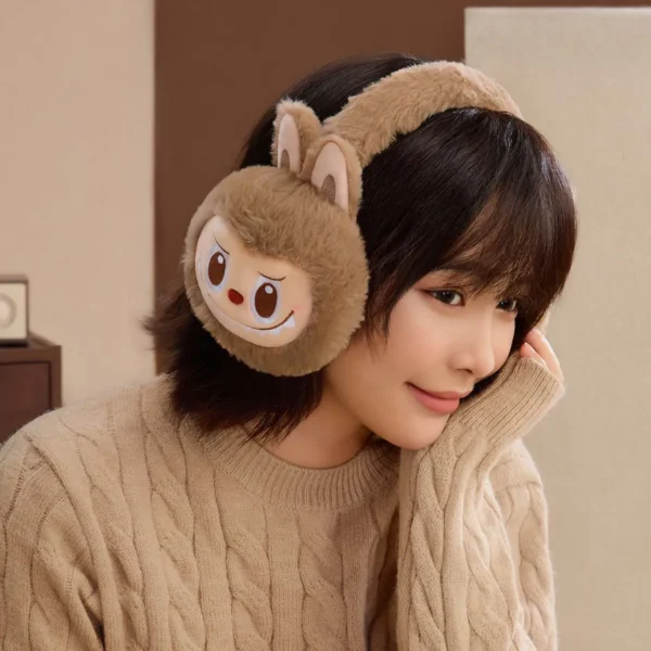 Orejeras de peluche navideñas cálidas y esponjosas Labubu 1