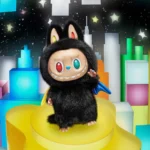 Serie del 10.º aniversario de LOS MONSTRUOS – Muñeco de peluche de vinilo ZIMOMO 4